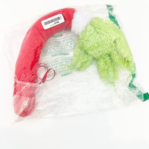 GRINCH CHRISTMAS TREE ORNAMENT HAND BRAND NEW - Picture 1 of 4